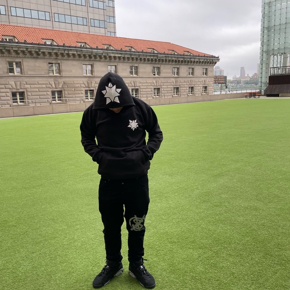 BLACK ANGEL HOODIE - Picture 4 of 5